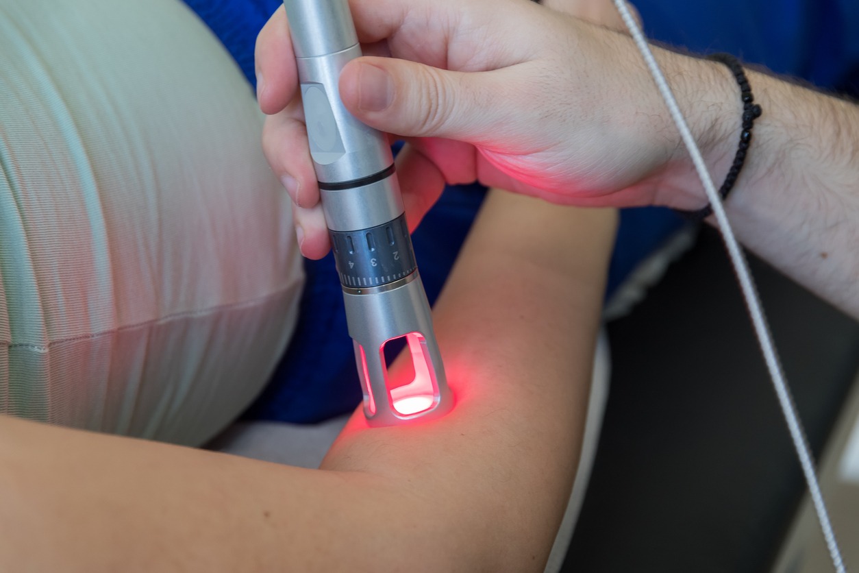 Laserterapia na ortopedia: tecnologia a favor da recuperação e do movimento